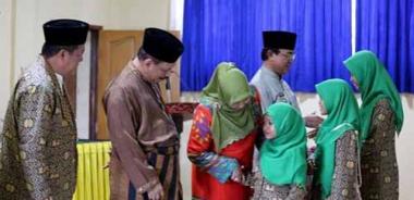 bupati-hm-wardan-ingatkan-semua-lurah-dan-kades-di-inhil-jangan-ambil-qari-luar